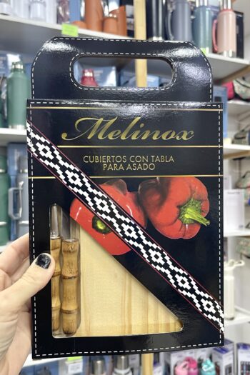 SET ASADO CON CUBIERTOS EN CAJITA - $7.650.-